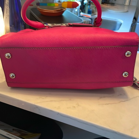 Michael Kors Hamilton Medium Raspberry Handbag - Picture 7 of 7